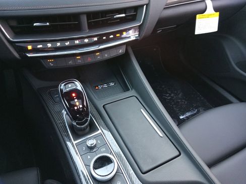 New 2026 Cadillac CT5 V image 18