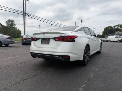 Used 2020 Nissan Altima 2.5 SR FWD image 3