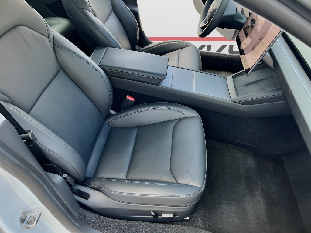 Used 2025 Tesla Model 3 Long Range RWD image 29
