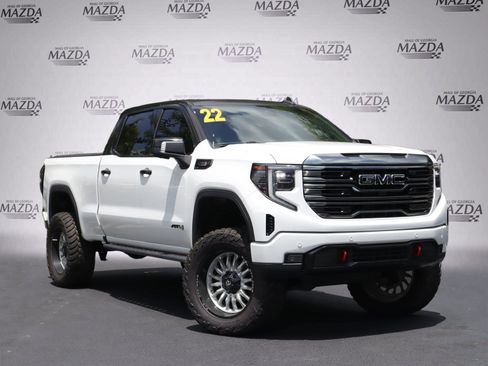 Used 2022 GMC Sierra 1500 AT4 w/ AT4 Premium Package AWD/4WD image 2