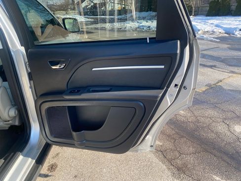 Used 2010 Dodge Journey SXT w/ Premium Convenience Group image 19