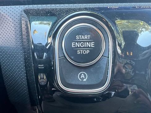 Used 2024 Mercedes-Benz CLA 250 4MATIC image 34