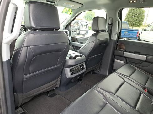 Certified 2024 Ford F250 Lariat w/ Black Appearance Package image 10