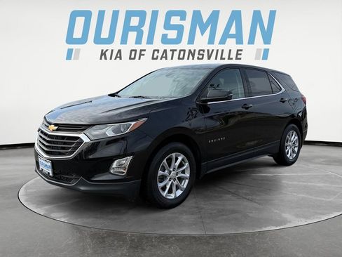 Used 2019 Chevrolet Equinox LT w/ Driver Convenience Package image 2