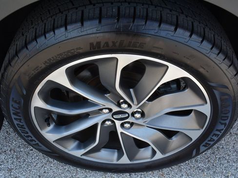 Used 2022 Lincoln Nautilus Reserve w/ Cargo Utility Package image 27