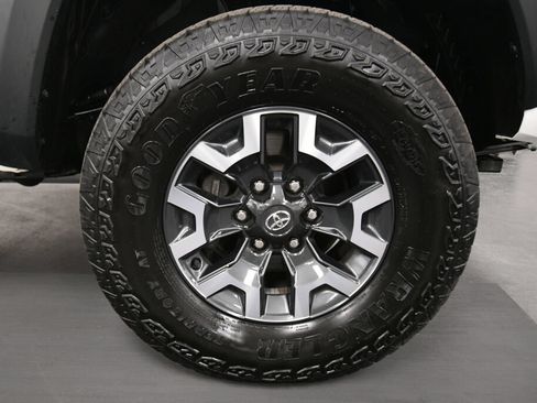 Used 2023 Toyota Tacoma TRD Off-Road AWD/4WD image 29