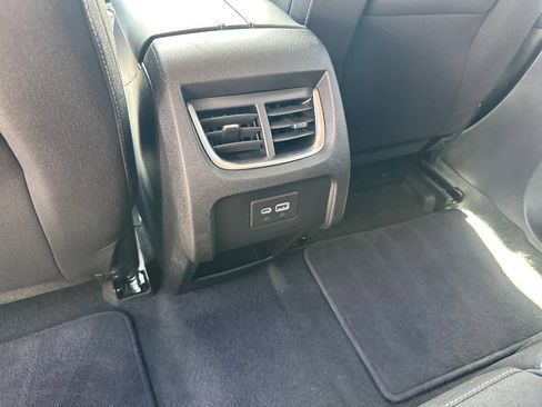 Used 2024 Chevrolet Blazer LT FWD image 34