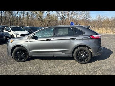 Certified 2024 Ford Edge ST-Line AWD/4WD image 6