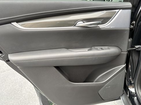 Used 2021 Cadillac XT5 Sportv AWD/4WD image 22