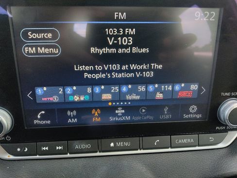 Used 2024 Nissan Sentra SV FWD image 25