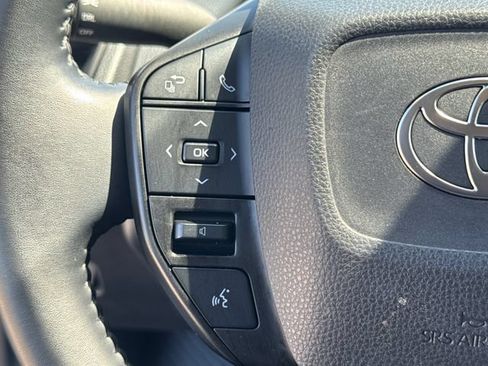 Used 2024 Toyota Prius LE FWD image 24