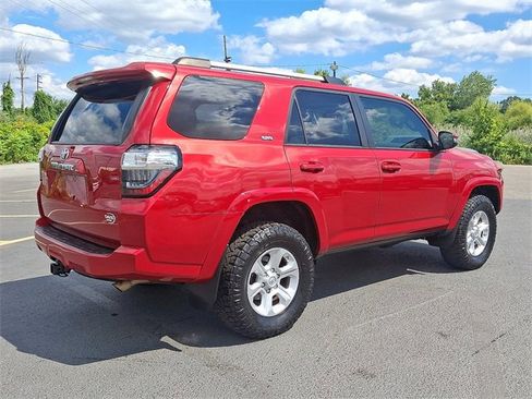 Used 2021 Toyota 4Runner SR5 Premium image 6