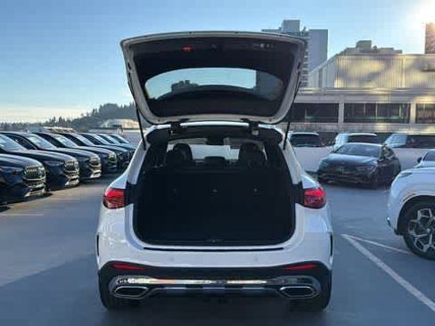 Used 2026 Mercedes-Benz GLC 300 4MATIC image 8