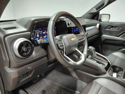 Used 2024 Chevrolet Colorado LT w/ LT Convenience Package III image 28