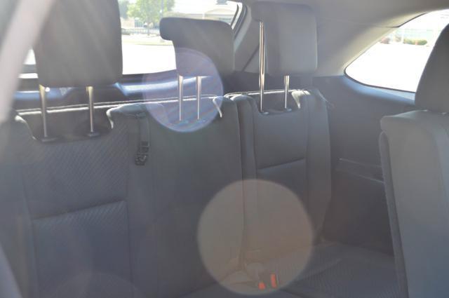 Used 2019 Toyota Highlander LE FWD image 19