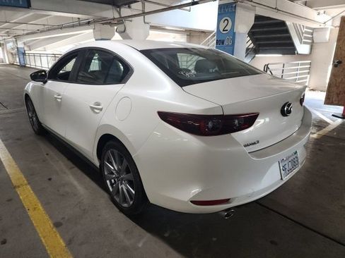 Used 2023 MAZDA MAZDA3 s FWD image 4