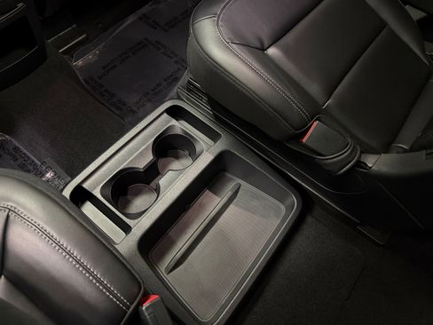 Used 2021 Ford Explorer XLT w/ Equipment Group 202A image 10