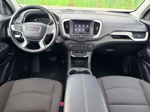 Used 2024 GMC Terrain SLE FWD image 15