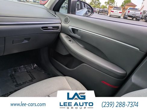 Used 2020 Hyundai Sonata SEL w/ Convenience Package FWD image 14