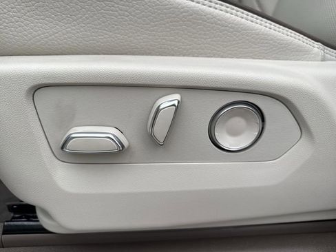 New 2026 GMC Yukon XL Denali image 12