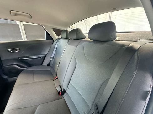 Used 2025 Kia K4 FWD image 22