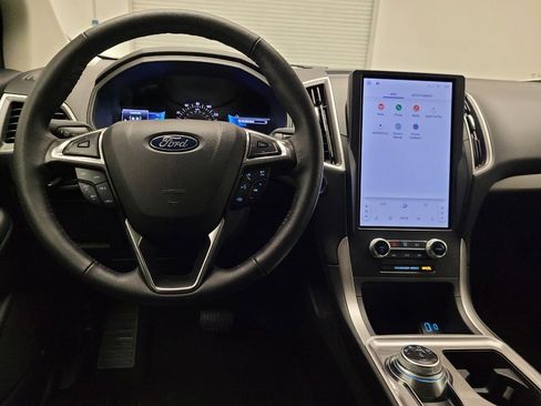 Used 2024 Ford Edge SEL image 22