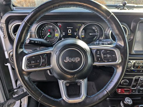 Used 2021 Jeep Wrangler Unlimited Rubicon 4xe w/ Dual Top Group image 17