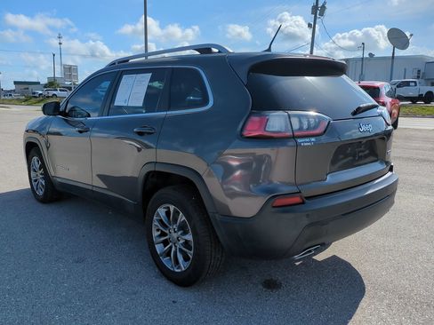 Used 2021 Jeep Cherokee Latitude Lux w/ Comfort/Convenience Group FWD image 6