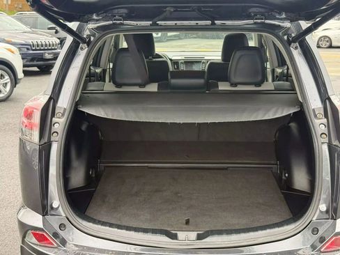 Used 2016 Toyota RAV4 Limited image 15