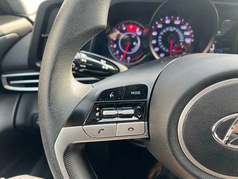 Used 2023 Hyundai Elantra SEL image 14