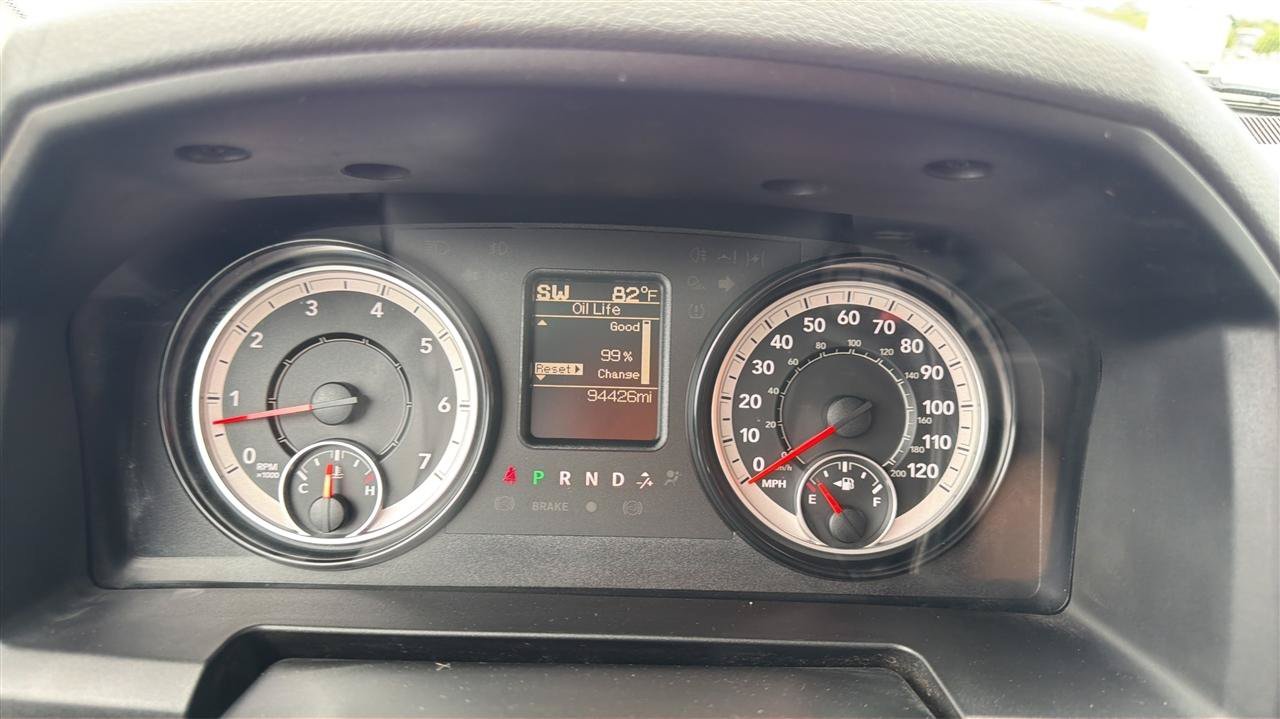 Used 2017 RAM 2500 Tradesman w/ Chrome Appearance Group AWD/4WD image 23