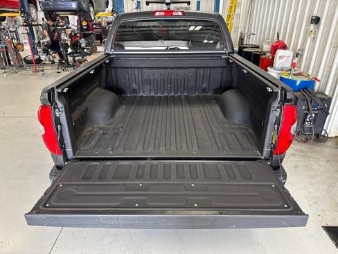 Used 2020 Toyota Tundra SR5 w/ SR5 Upgrade Package AWD/4WD image 8
