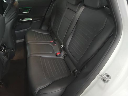 Used 2023 Mercedes-Benz GLC 300 image 24