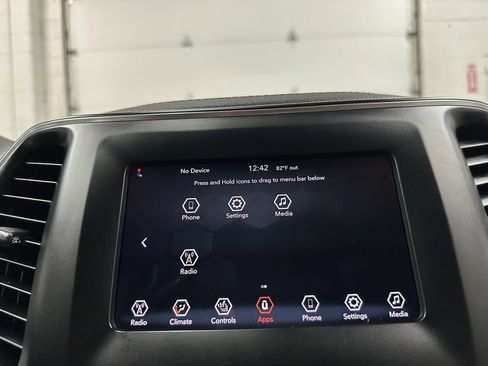 Used 2019 Jeep Cherokee Latitude Plus w/ Cold Weather Group AWD/4WD image 32