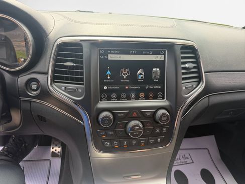 Used 2018 Jeep Grand Cherokee High Altitude AWD/4WD image 22