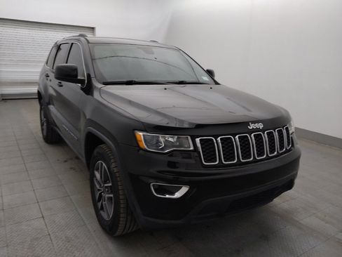 Used 2019 Jeep Grand Cherokee Laredo w/ Laredo X Package image 13