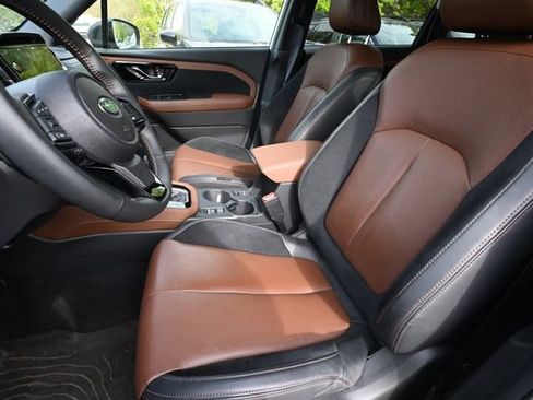 Used 2025 Subaru Forester Touring w/ Popular Package - Touring AWD/4WD image 4