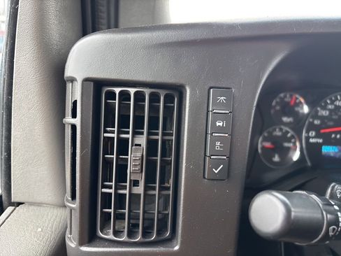 Used 2016 GMC Savana 2500 Work Van image 18