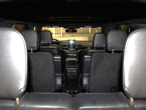 Used 2020 Ford Explorer ST w/ ST Street Pack image 38