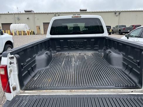 Used 2011 Ford F250 XL w/ XL Value Pkg AWD/4WD image 4
