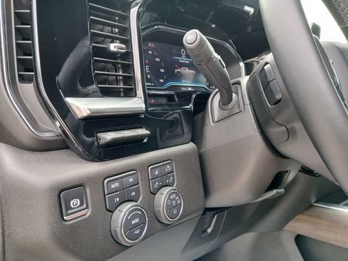 Certified 2025 Chevrolet Silverado 2500 High Country w/ Technology Package AWD/4WD image 34