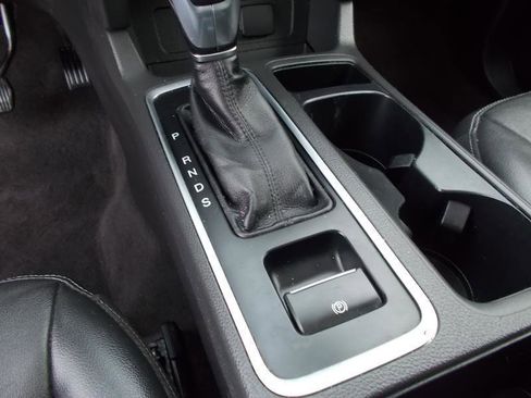 Used 2018 Ford Escape SEL image 30