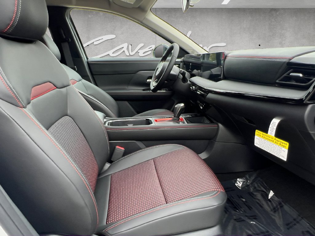 New 2027 Nissan Kicks SR FWD image 25
