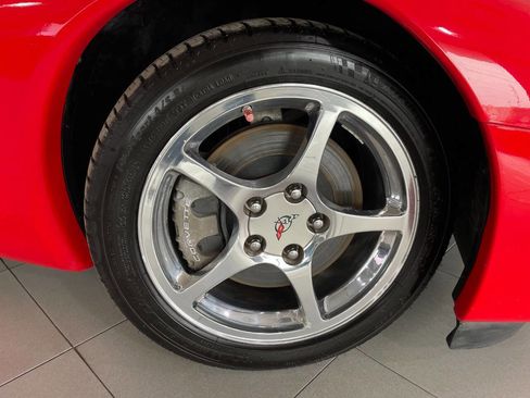 Used 2002 Chevrolet Corvette Convertible w/ Preferred Equipment Group2 image 21