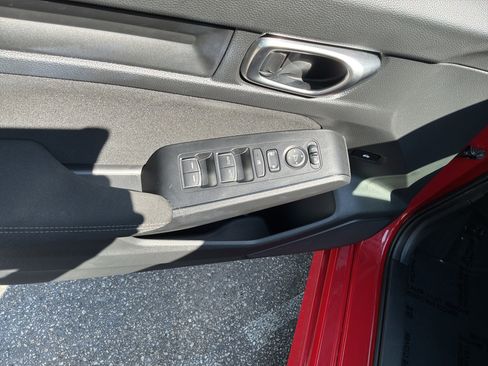 Used 2023 Honda Civic Sport image 15