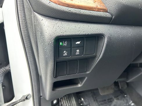 Used 2020 Honda CR-V Touring image 21