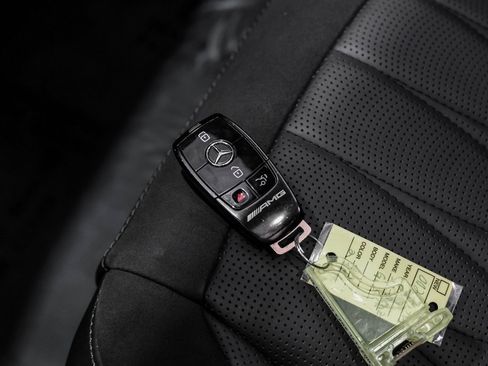 Used 2023 Mercedes-Benz GLS 63 AMG 4MATIC image 65