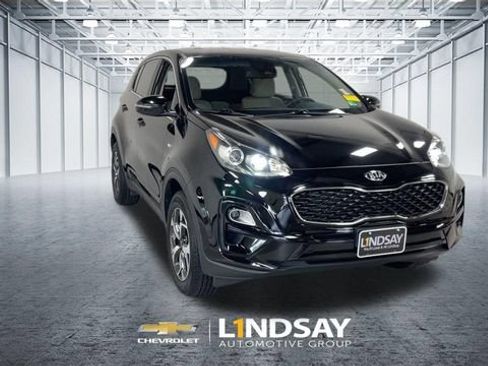 Used 2020 Kia Sportage LX w/ LX Popular Package AWD/4WD image 4