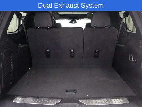 Used 2024 GMC Yukon XL Denali AWD/4WD image 23