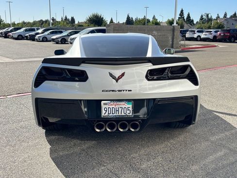Used 2019 Chevrolet Corvette Stingray Coupe w/ Carbon Flash Badge Package RWD image 6